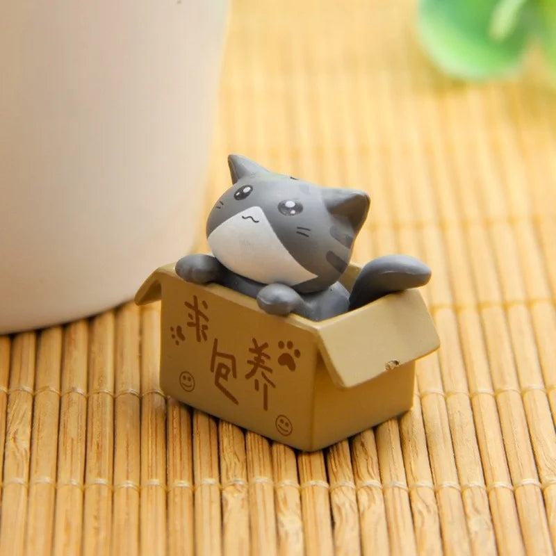4pcs Mini Out Of The Box Kitten Figurines