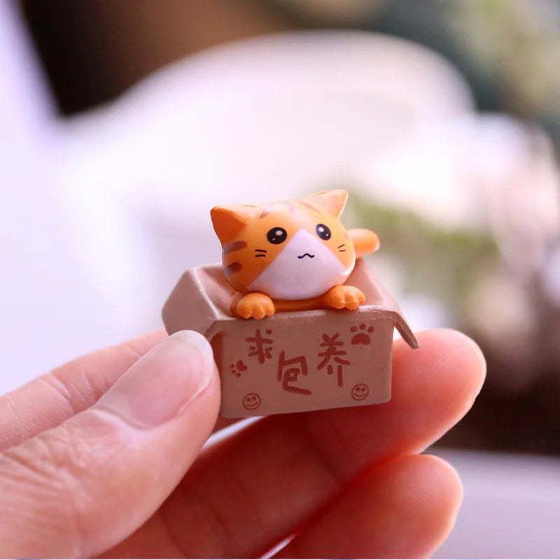4pcs Mini Out Of The Box Kitten Figurines