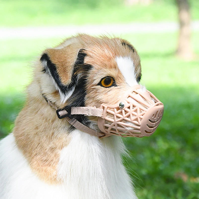 Adjustable Breathable Lightweight Anti-Bite Safety Mouth Guard For Dogs