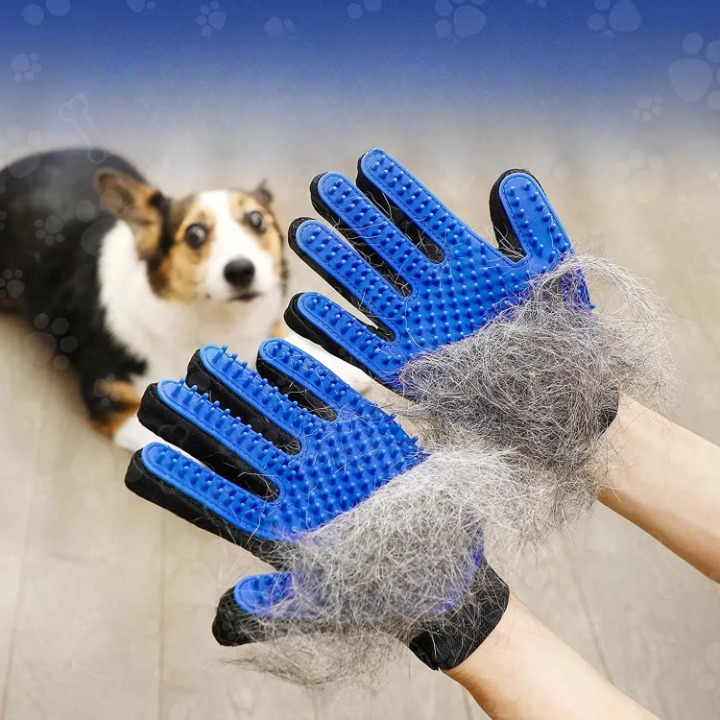 Gentle and Efficient Pet Grooming and Hair Removal Glove