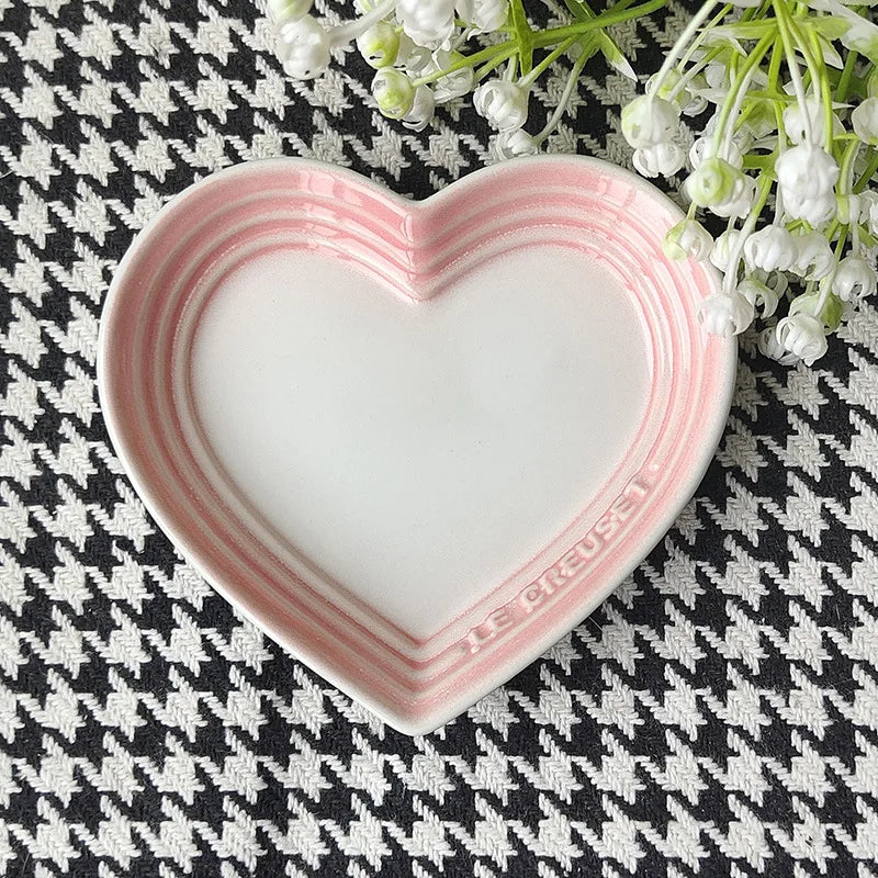 Heart-Shaped Wide Anti-Vomiting Ceramic Pet Feeding Bowl