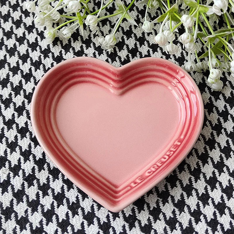 Heart-Shaped Wide Anti-Vomiting Ceramic Pet Feeding Bowl
