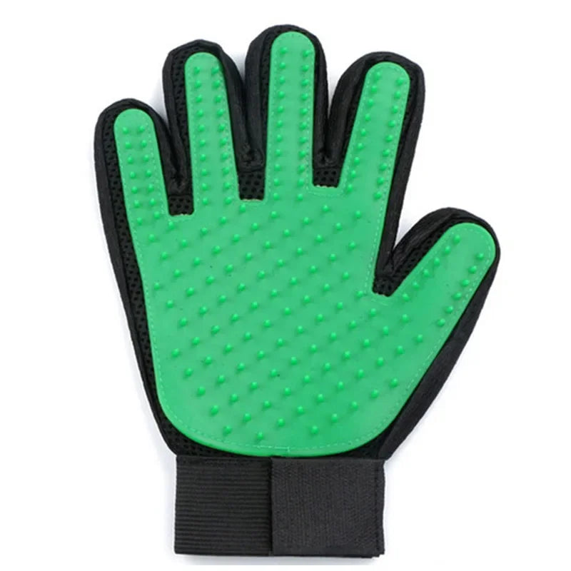 Gentle and Efficient Pet Grooming and Hair Removal Glove